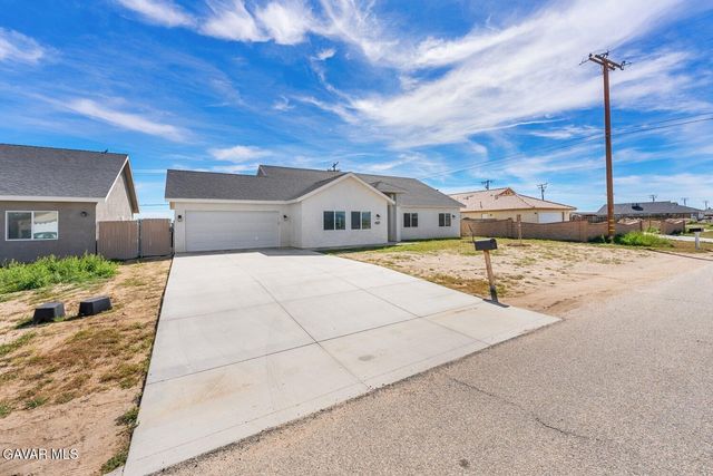 10588 Peach Avenue, California City, CA 93505