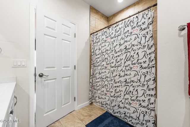 10588 Peach Avenue, California City, CA 93505