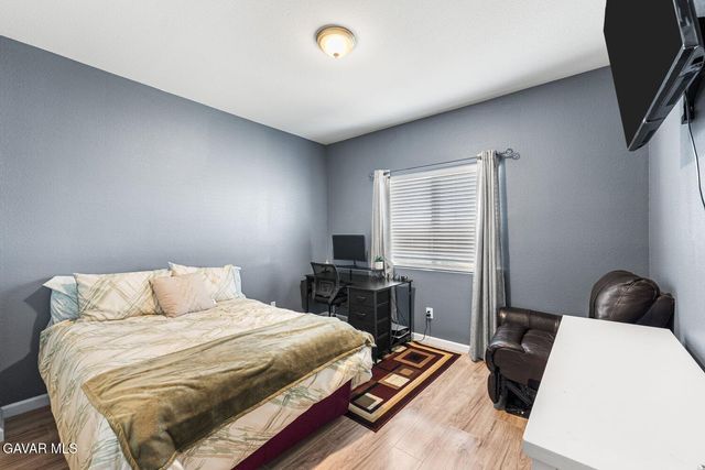 10588 Peach Avenue, California City, CA 93505