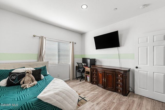 10588 Peach Avenue, California City, CA 93505