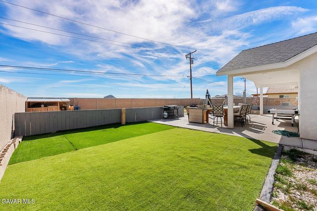 10588 Peach Avenue, California City, CA 93505