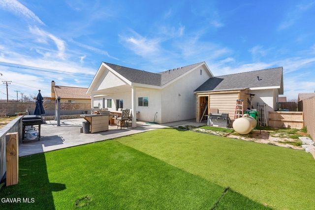 10588 Peach Avenue, California City, CA 93505