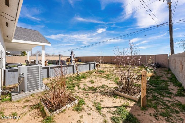 10588 Peach Avenue, California City, CA 93505