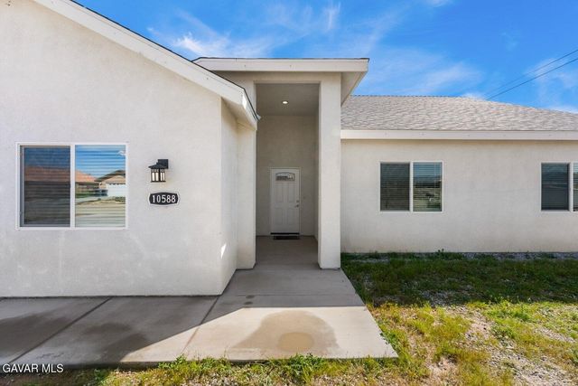 10588 Peach Avenue, California City, CA 93505