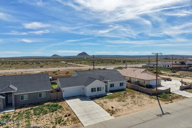 10588 Peach Avenue, California City, CA 93505