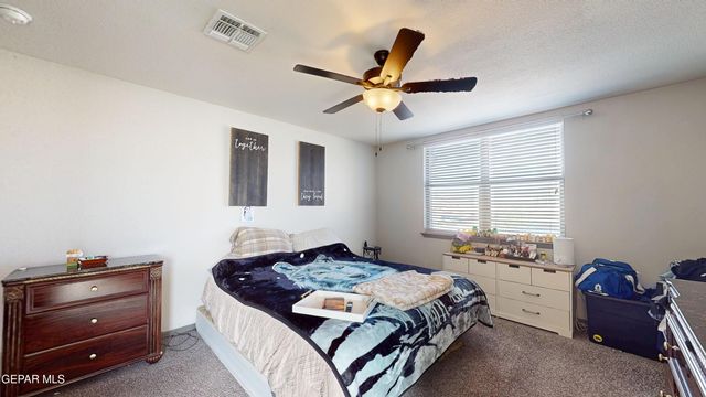 240 S HALSTEAD Drive, Horizon City, TX 79928