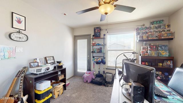 240 S HALSTEAD Drive, Horizon City, TX 79928