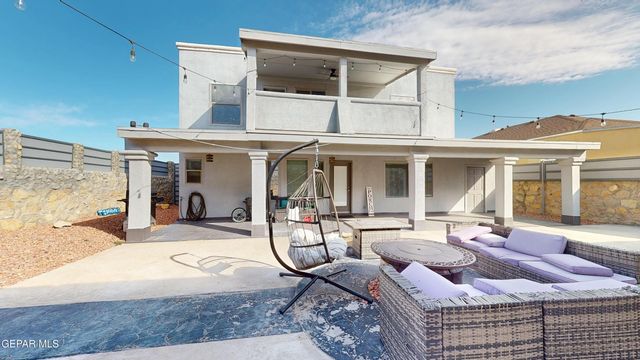 240 S HALSTEAD Drive, Horizon City, TX 79928