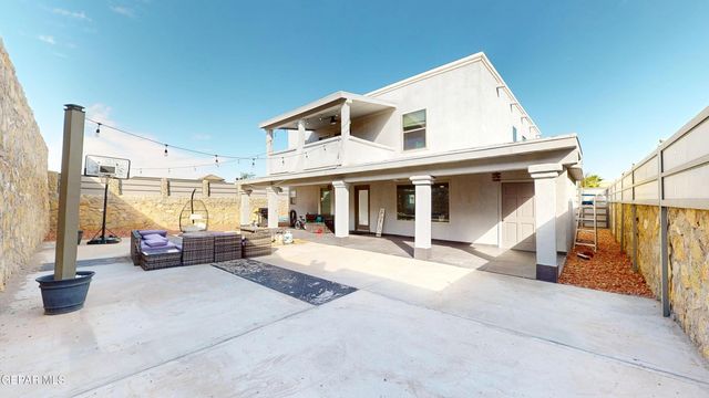 240 S HALSTEAD Drive, Horizon City, TX 79928
