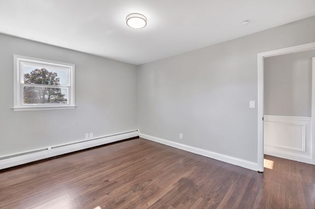 15 Smith Drive, Hamden, CT 06517