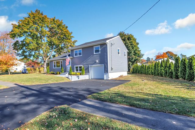 15 Smith Drive, Hamden, CT 06517