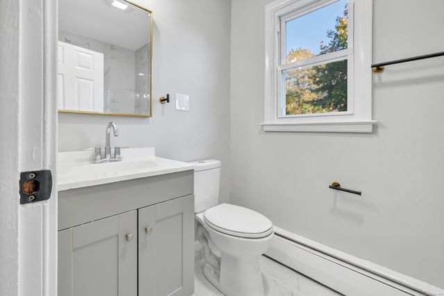 15 Smith Drive, Hamden, CT 06517