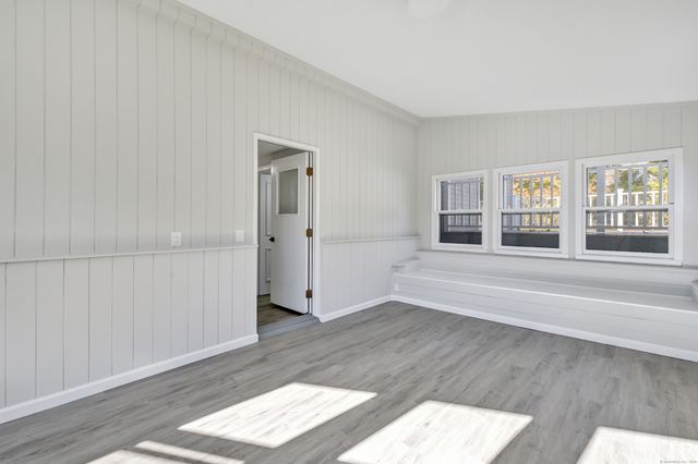 15 Smith Drive, Hamden, CT 06517