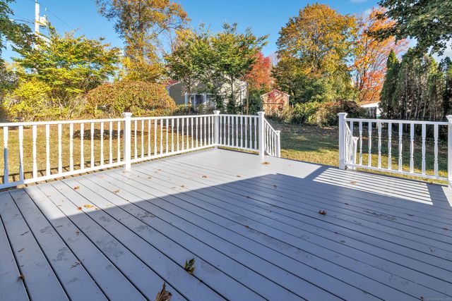 15 Smith Drive, Hamden, CT 06517