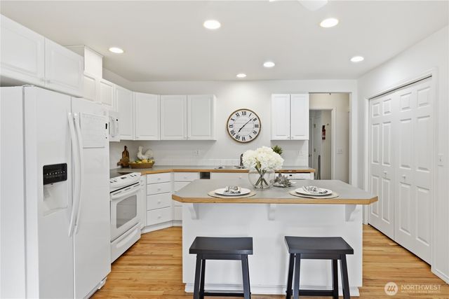 20334 12th Avenue NE, Poulsbo, WA 98370
