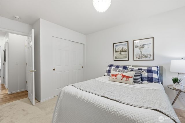 20334 12th Avenue NE, Poulsbo, WA 98370