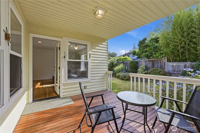 20334 12th Avenue NE, Poulsbo, WA 98370