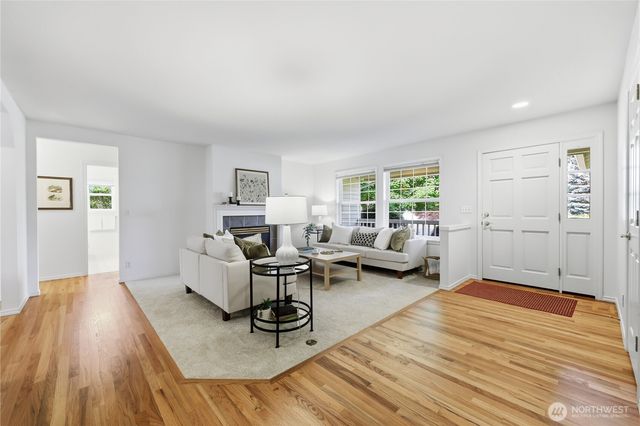 20334 12th Avenue NE, Poulsbo, WA 98370