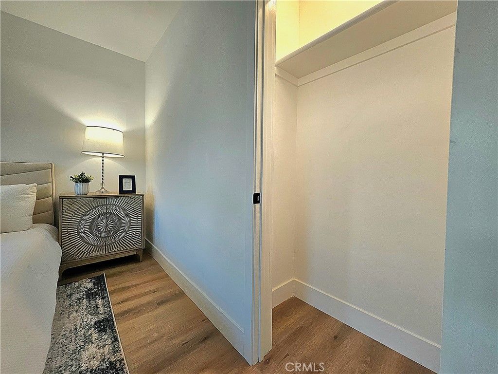 Image 24 of property listing at 3104 W 43rd Place, Los Angeles, CA 90008