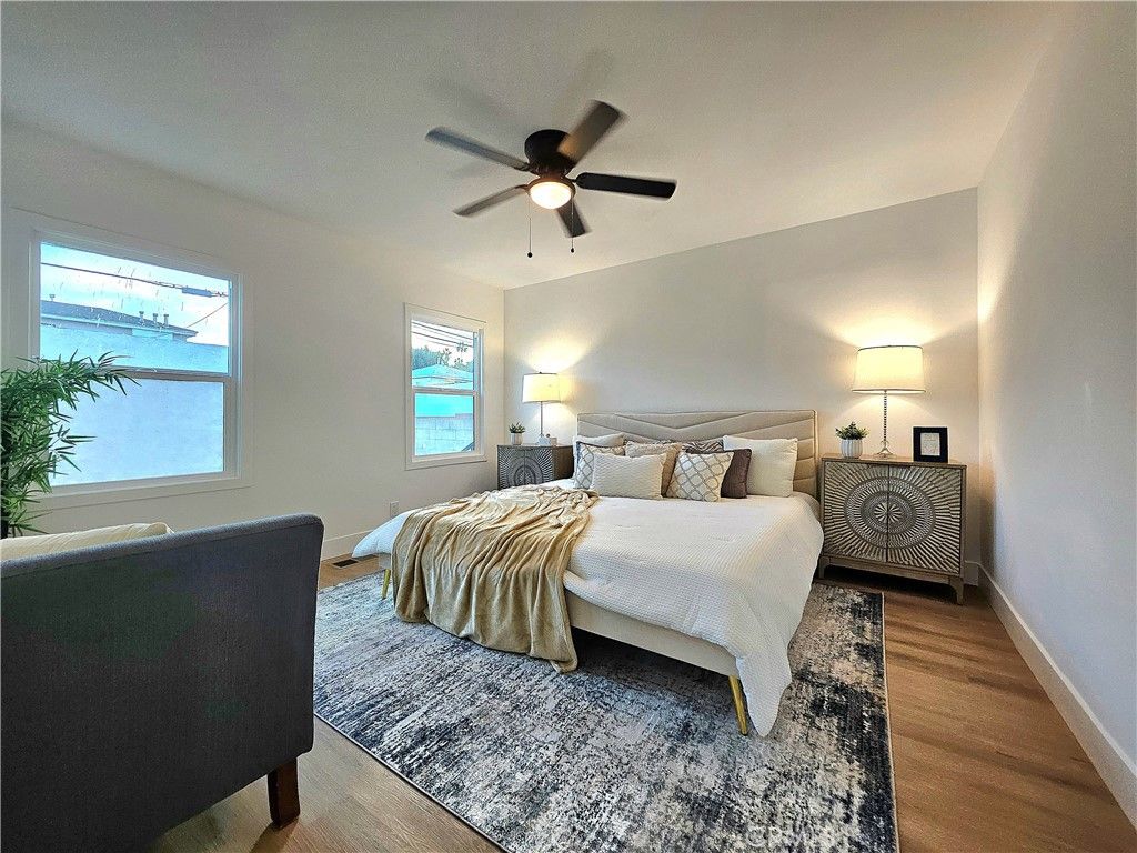 Image 26 of property listing at 3104 W 43rd Place, Los Angeles, CA 90008