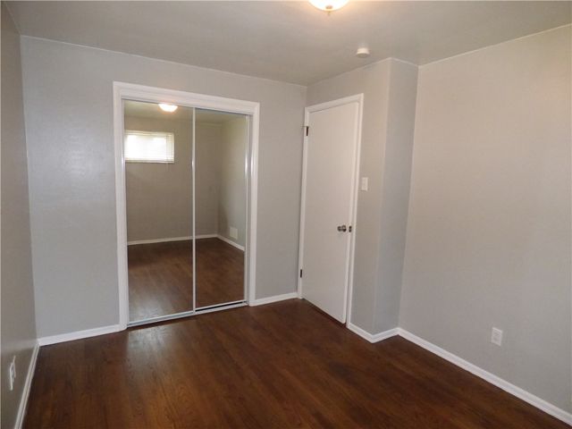 745 Shadyside Dr, West Mifflin, PA 15122