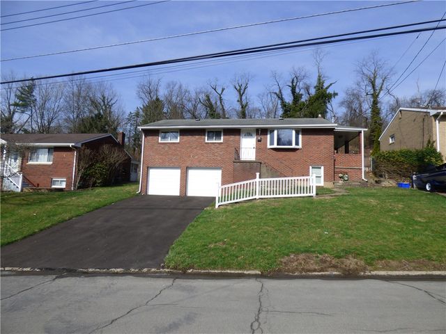 745 Shadyside Dr, West Mifflin, PA 15122