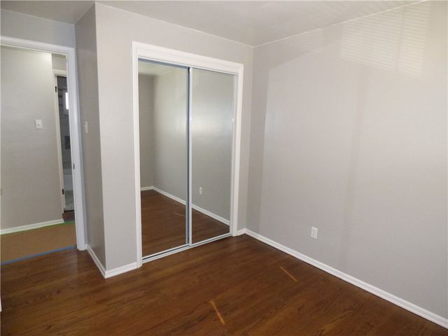 745 Shadyside Dr, West Mifflin, PA 15122