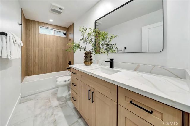 22535 Waterbury, Woodland Hills, CA 91364