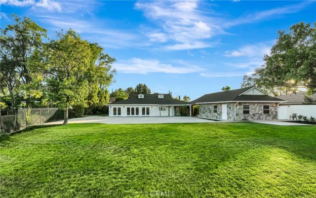 22535 Waterbury, Woodland Hills, CA 91364