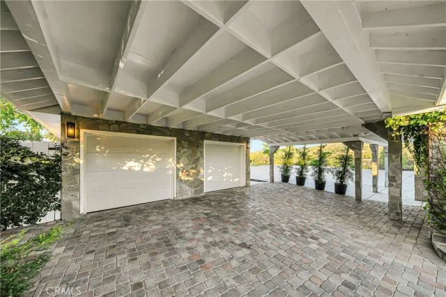 22535 Waterbury, Woodland Hills, CA 91364