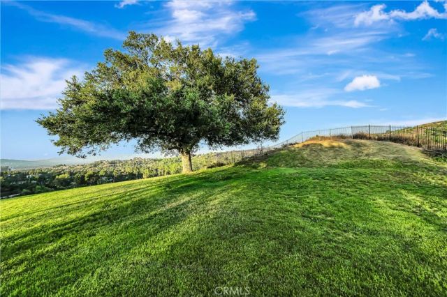 22535 Waterbury, Woodland Hills, CA 91364