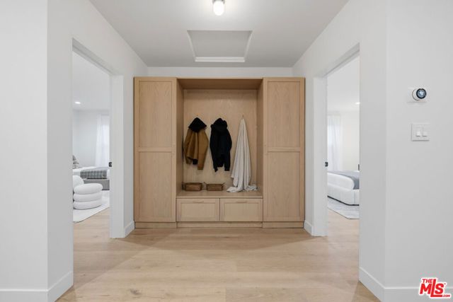 4525 Greenbush Avenue, Sherman Oaks, CA 91423