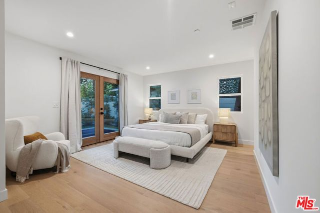 4525 Greenbush Avenue, Sherman Oaks, CA 91423