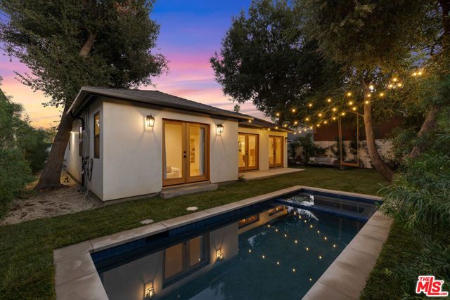 4525 Greenbush Avenue, Sherman Oaks, CA 91423