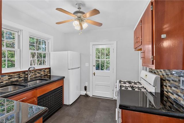 318 61st Street ST, Newport News, VA 23607