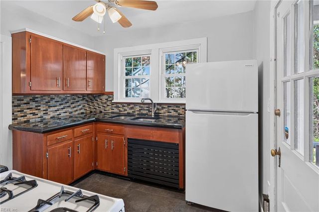 318 61st Street ST, Newport News, VA 23607