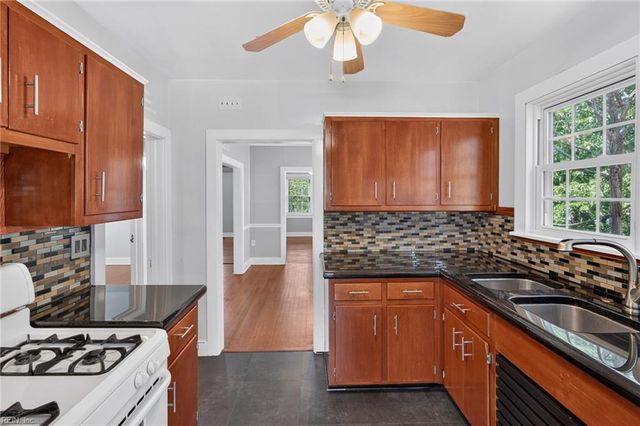 318 61st Street ST, Newport News, VA 23607