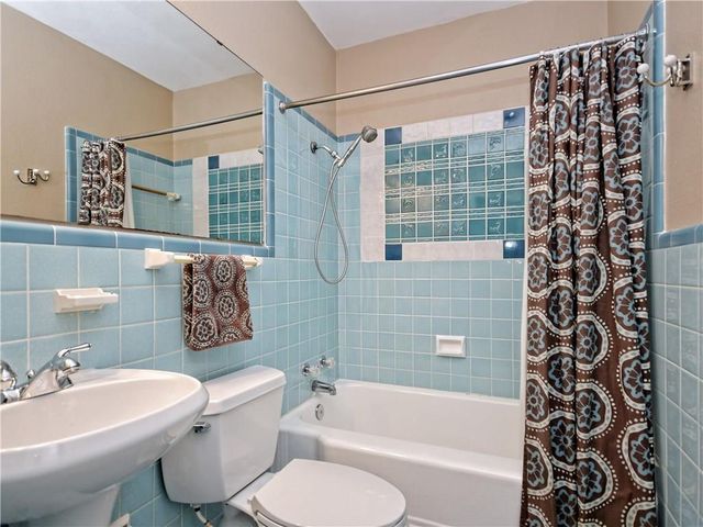 1304 W St Johns Ave, Austin, TX 78757