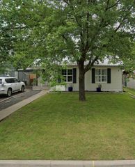 1304 W St Johns Ave, Austin, TX 78757