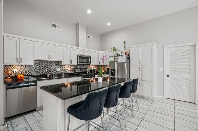 2704 MIKE PRICE Drive, El Paso, TX 79938