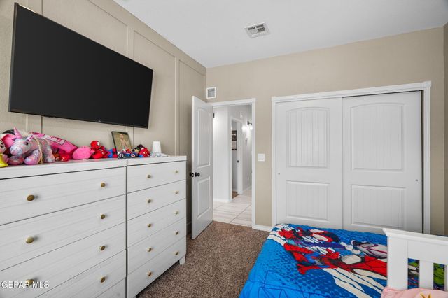 2704 MIKE PRICE Drive, El Paso, TX 79938