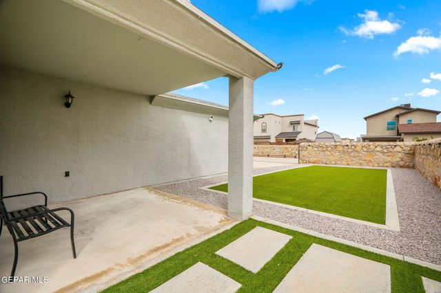2704 MIKE PRICE Drive, El Paso, TX 79938