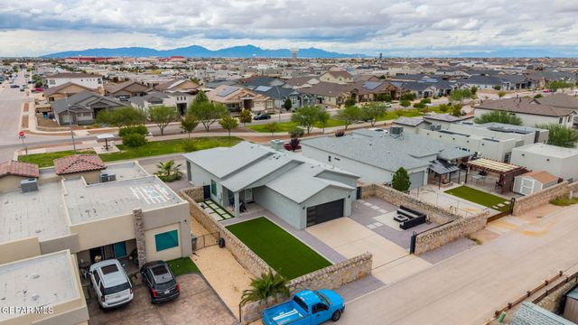 2704 MIKE PRICE Drive, El Paso, TX 79938