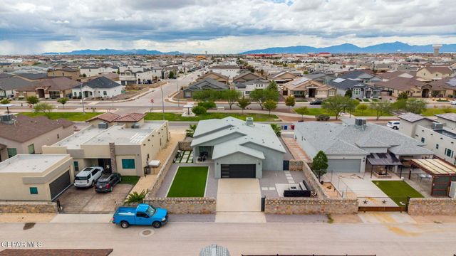 2704 MIKE PRICE Drive, El Paso, TX 79938