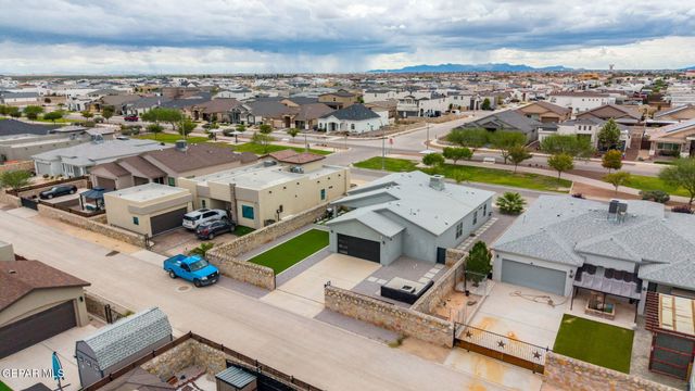2704 MIKE PRICE Drive, El Paso, TX 79938