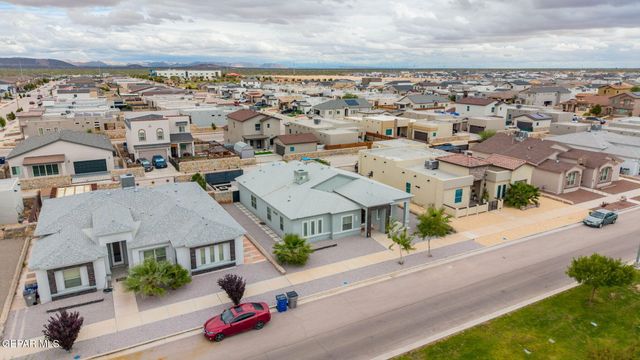 2704 MIKE PRICE Drive, El Paso, TX 79938