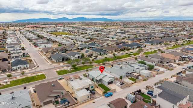 2704 MIKE PRICE Drive, El Paso, TX 79938