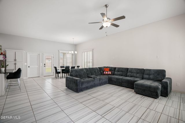 2704 MIKE PRICE Drive, El Paso, TX 79938