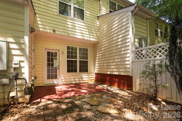 8348 Chaceview Court, Charlotte, NC 28269