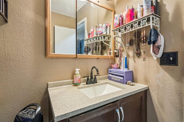 5001 S Georgia Place, Oklahoma City, OK 73129